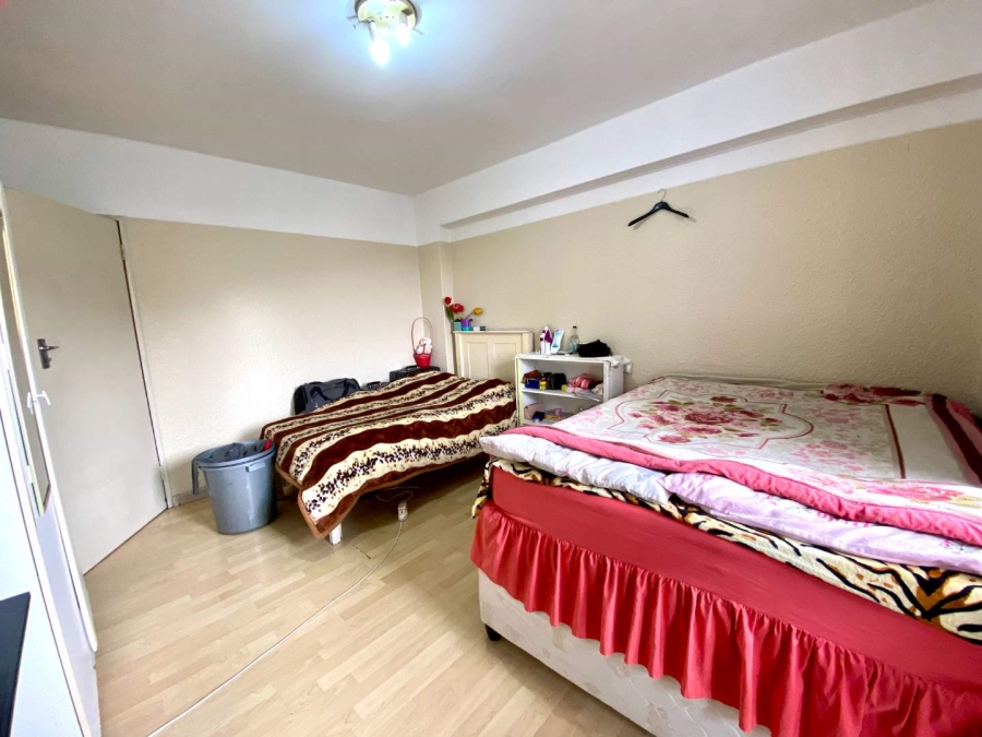 3 Bedroom Property for Sale in Woodstock Upper Western Cape